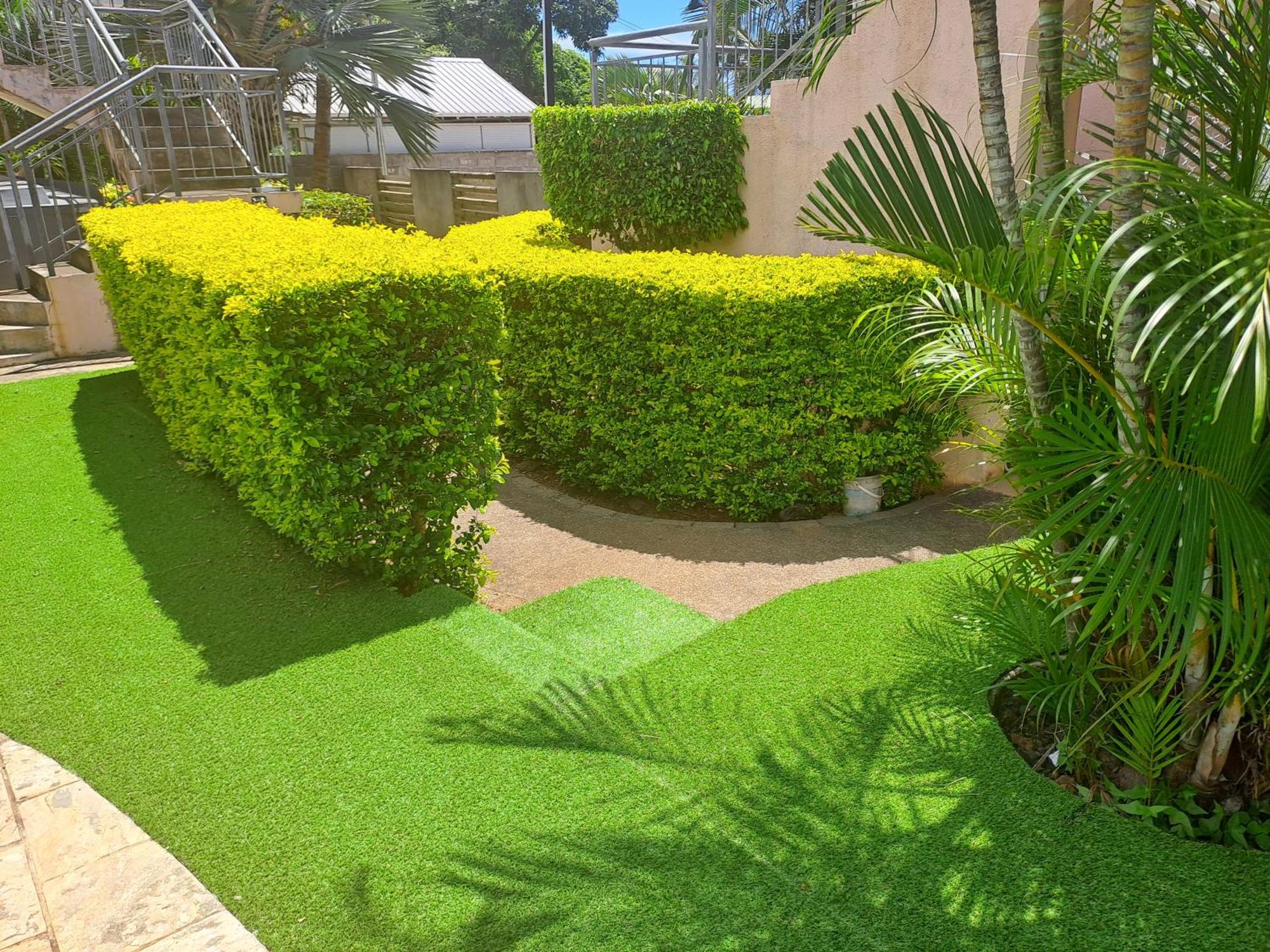 Appartement Paisible Avec Jardin & Piscine อัลบิออน ภายนอก รูปภาพ